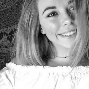 Meet your Posher, Macey